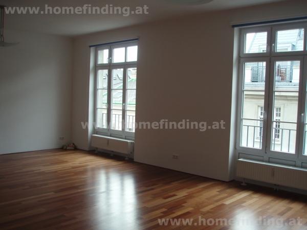 refurbished: central situated 3-room apartment with tiny balcony