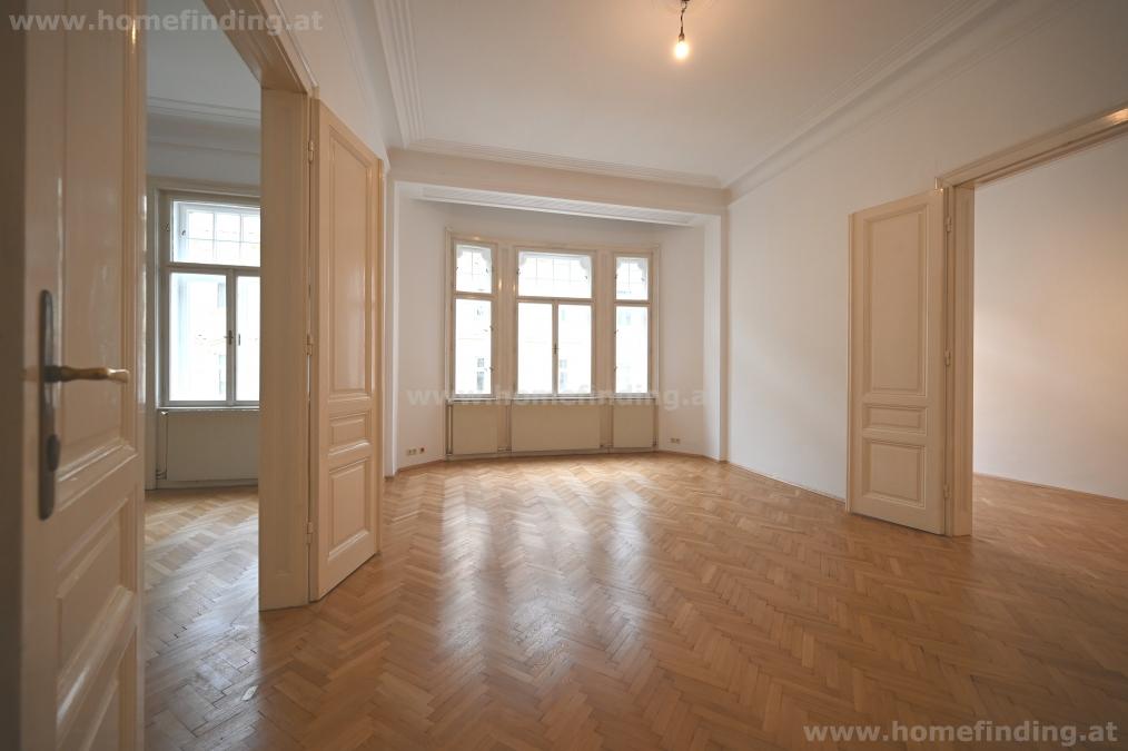great old style apartment close to park