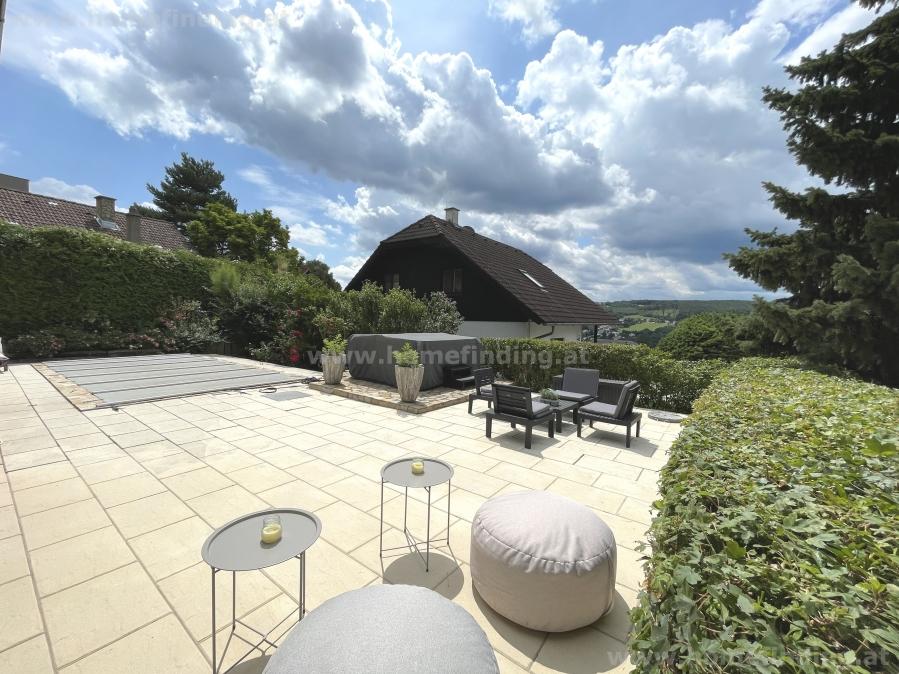 house with pool and nice view  at Klosterneuburg