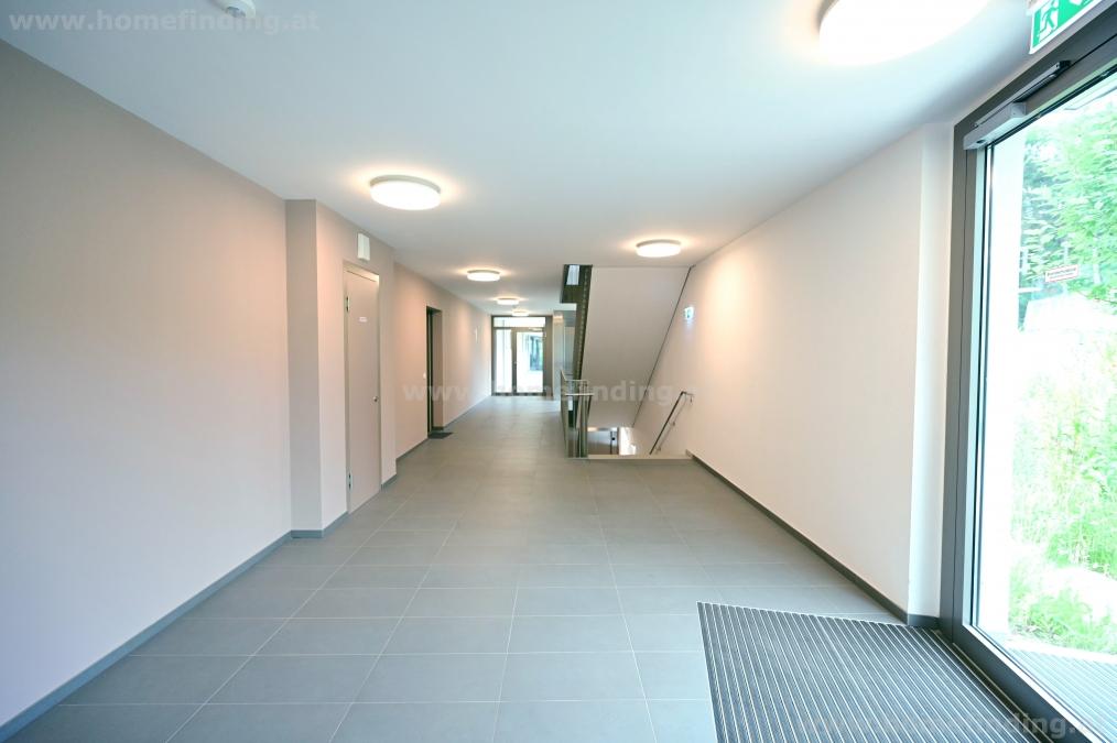 nice view with big loggia/balcony, garage possible