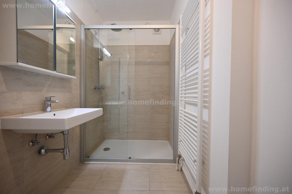 Grünruhelage: helle 4 Zimmerwohnung mit Loggia, Sauna und Pool -  befristet