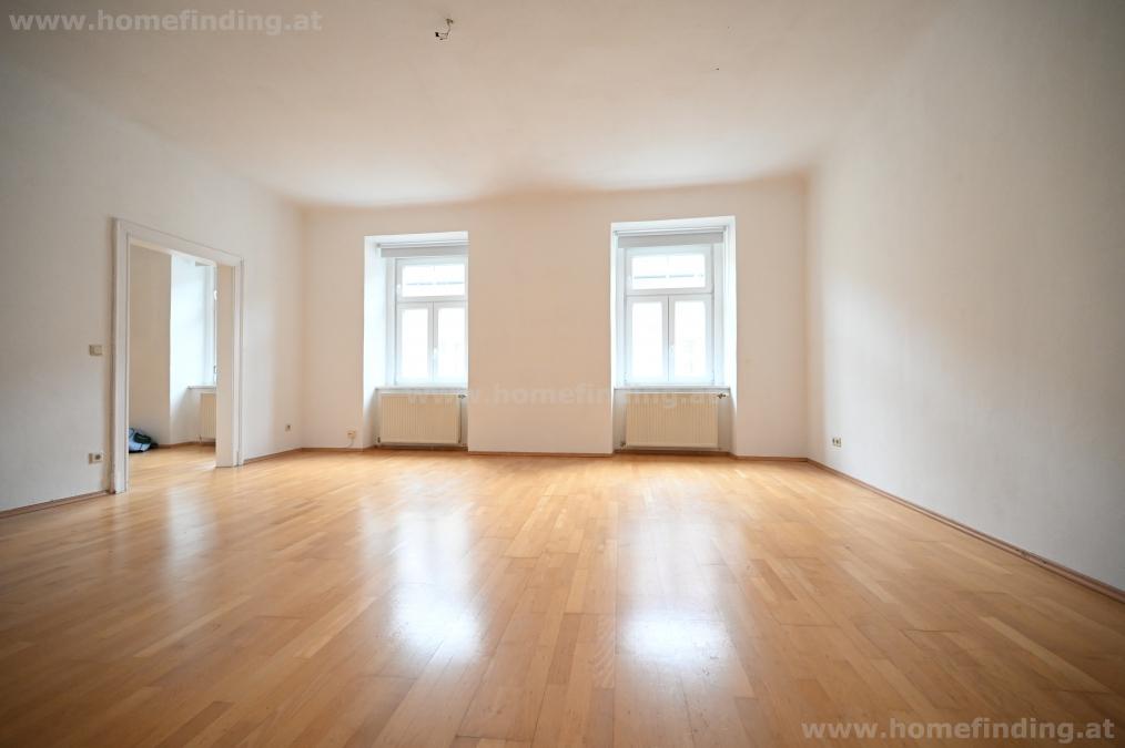 nice oldstyle apartment  in central location