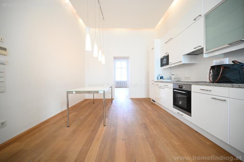 luxuriöse Wohnung mit Blick zum Burggarten - befristet