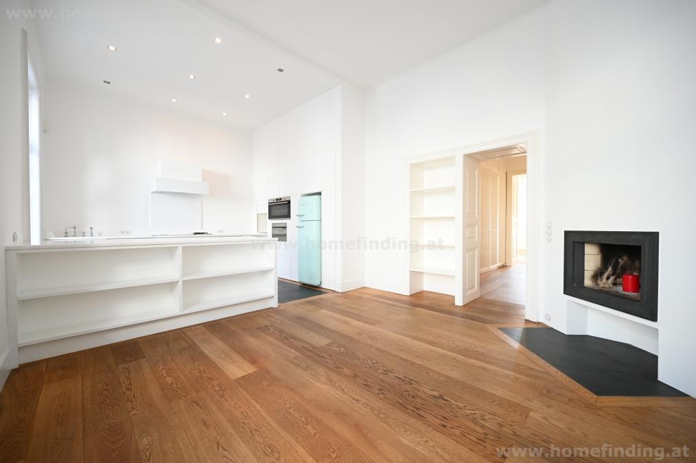 bright oldstyleapartment (1 bedroom) close to Burggarten