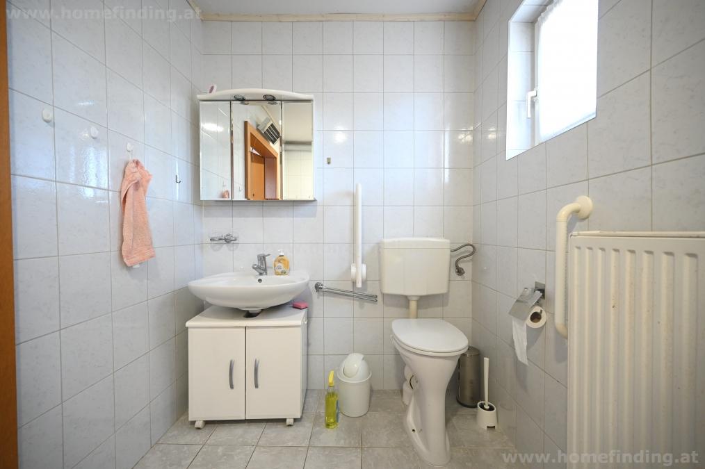 small house with garden in Angern an der March