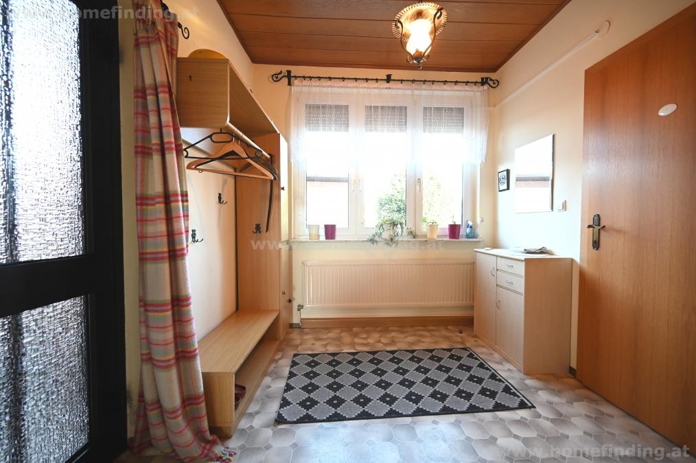 small house with garden in Angern an der March