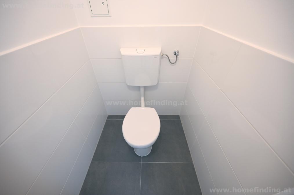 Erstbezug beim Spittelberg: sanierte Altbauwohnung (ohne Küche)