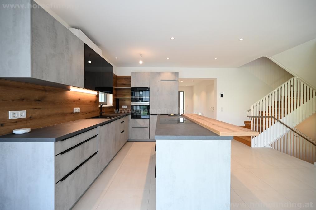 nice semi detached house with garden