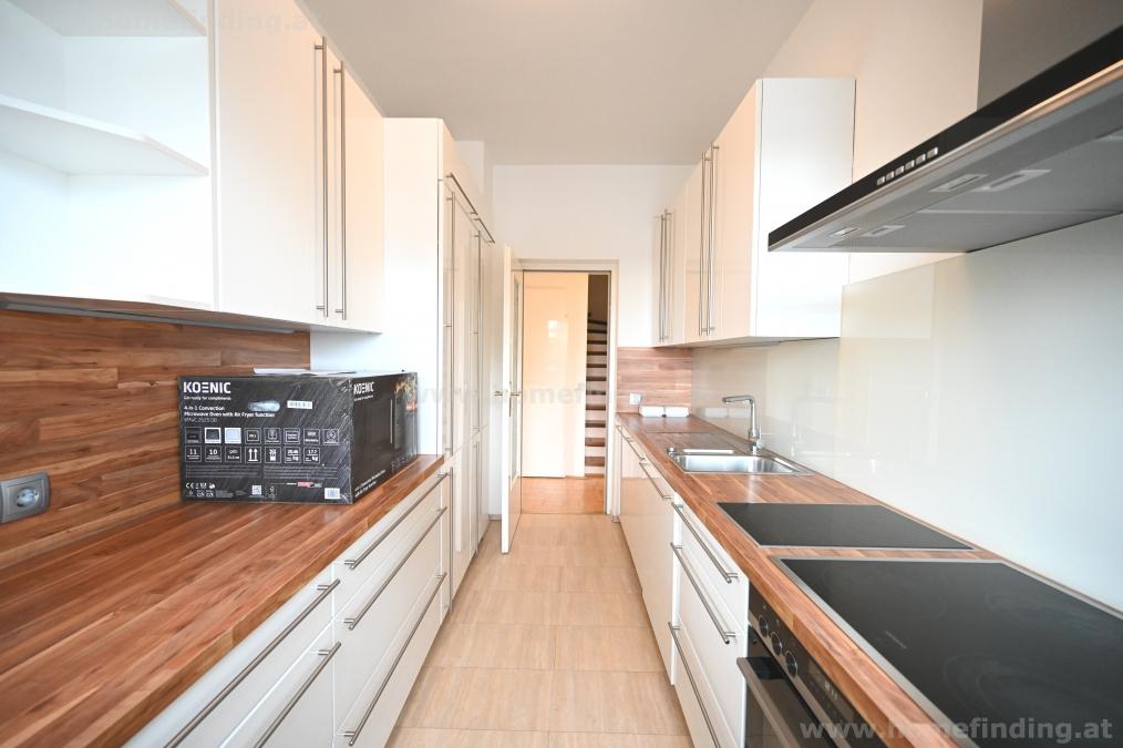 schöne Terrassenwohnung mit Indoor-Pool + Garage