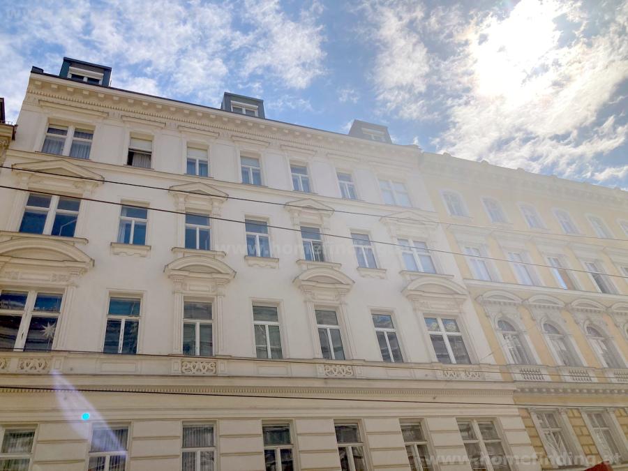nice old style apartment close to Liechtensteinpark