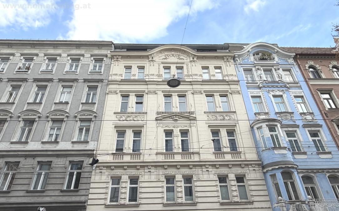 Erstbezug! Sanierte, ruhige 2-Zimmer-Altbauwohnung in 1080 Wien (unbefristet)