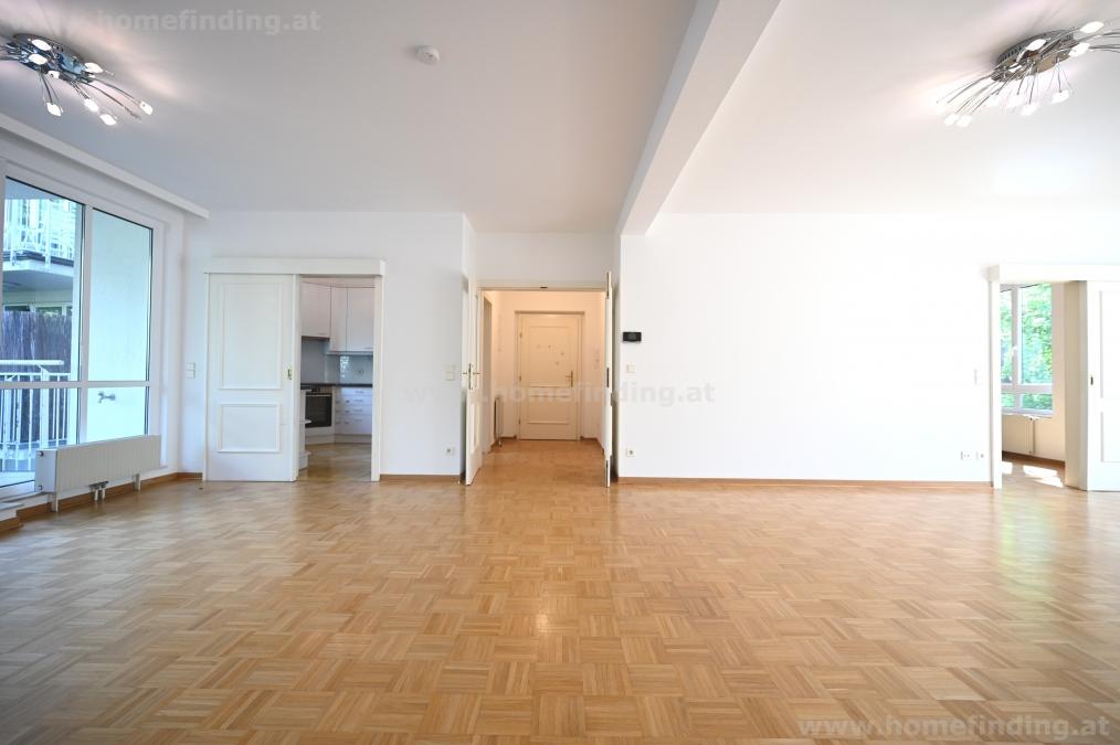 beim Streckerpark: 4 Zimmer, 2 Bäder, Balkon, Garage möglich