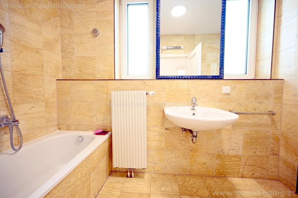 beim Streckerpark: 4 Zimmer, 2 Bäder, Balkon, Garage möglich