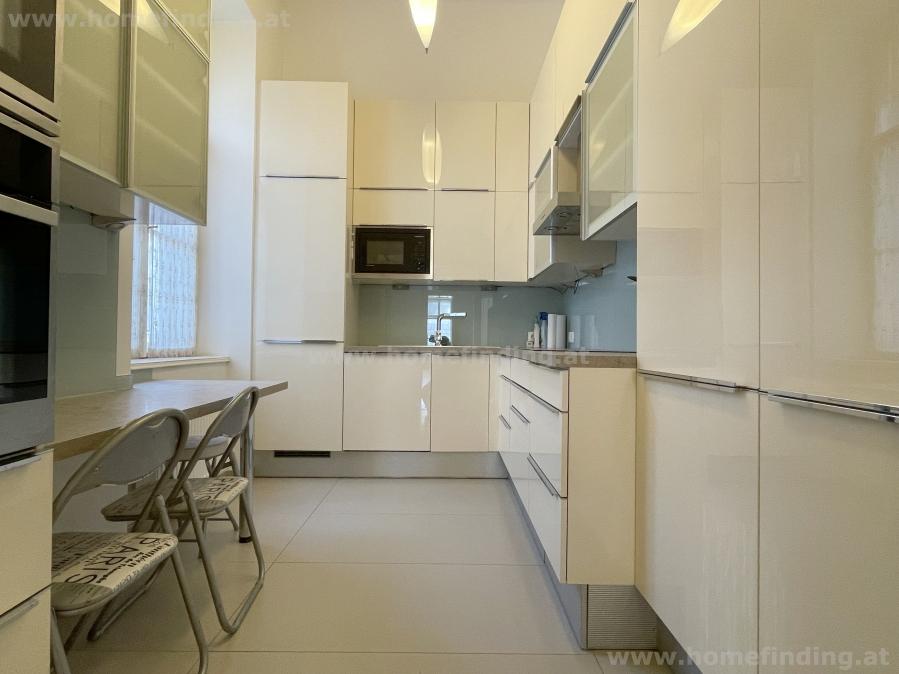 furnished apartment with 3 bedrooms near Parlament/ Rathaus