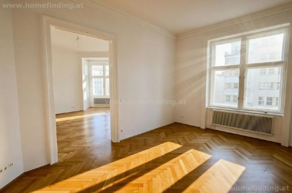 representative old style apartment close to Schottentor