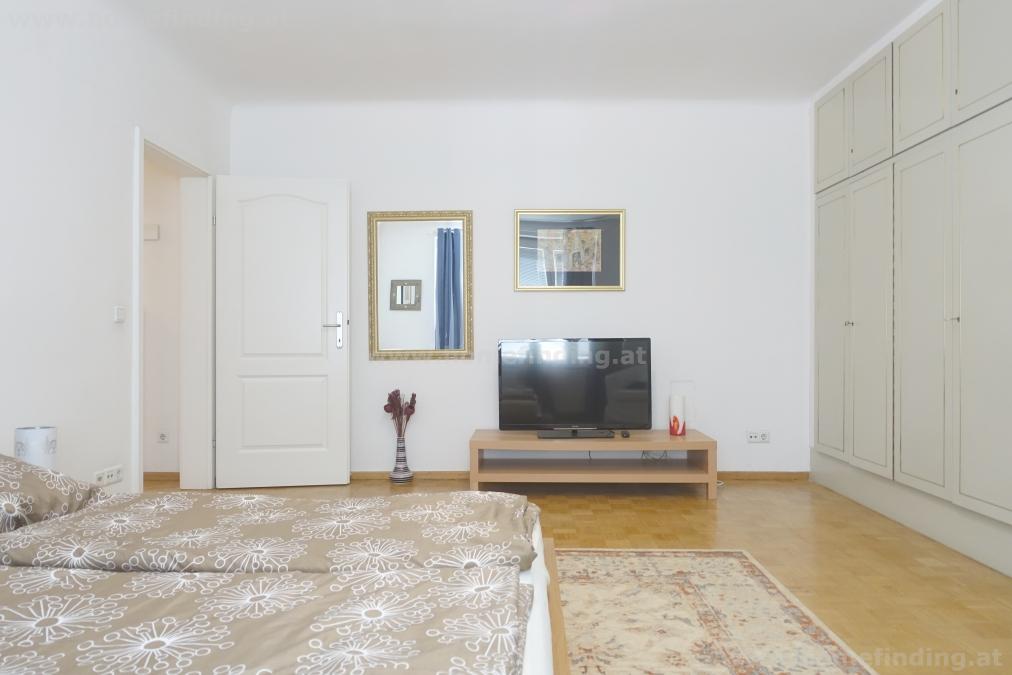 furnished 3 room apartment near opera house