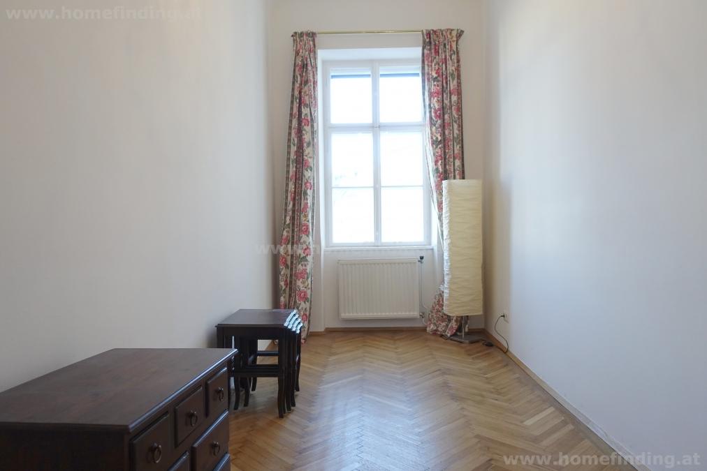 partly furnished 3 rooms / teilmöblierte Altbauwohnung nahe Dannebergplatz