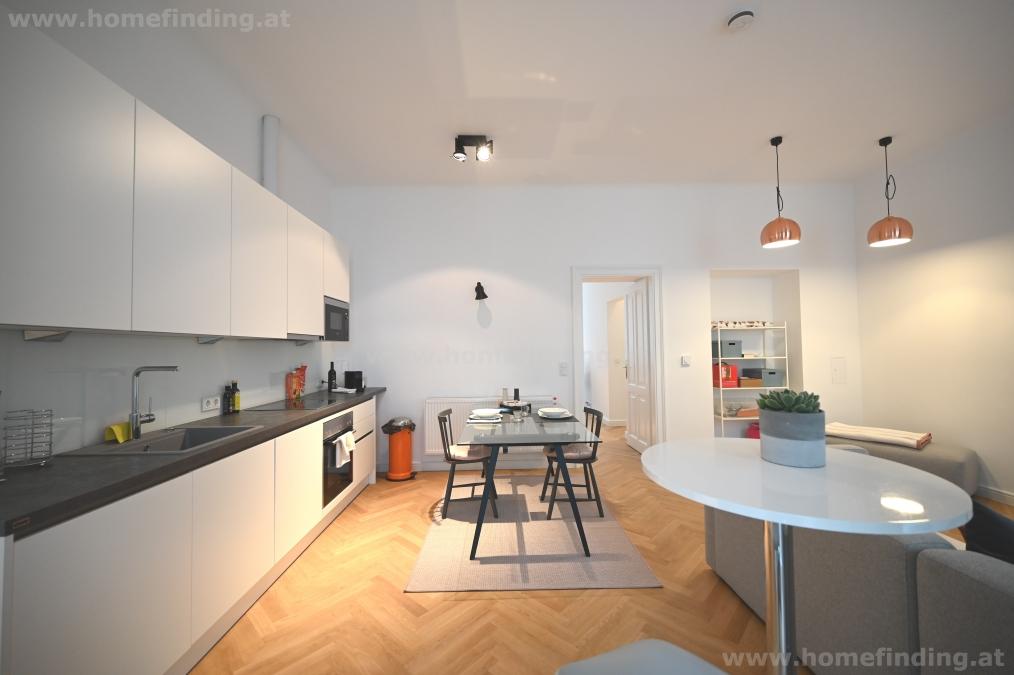 refurbished 2 rooms with balcony