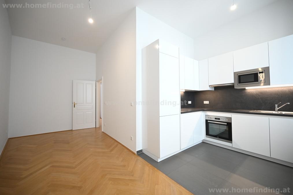 helle Altbauwohnung / 3 Schlafzimmer - unbefristet